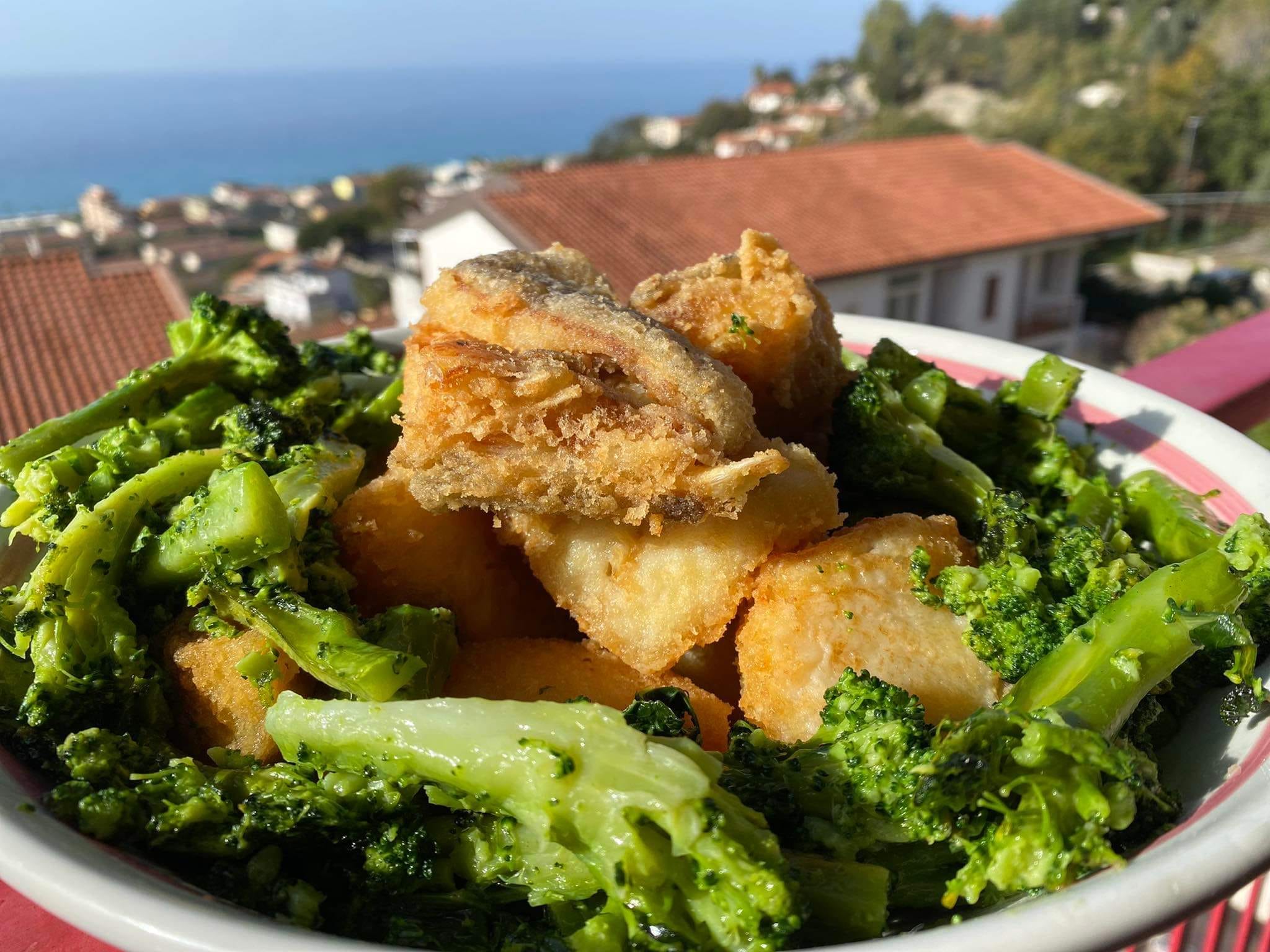 3° Classificato Giuria - BACCALA’ FRITTO CON BROCCOLI (Gessica Iorio Gnisci) Image