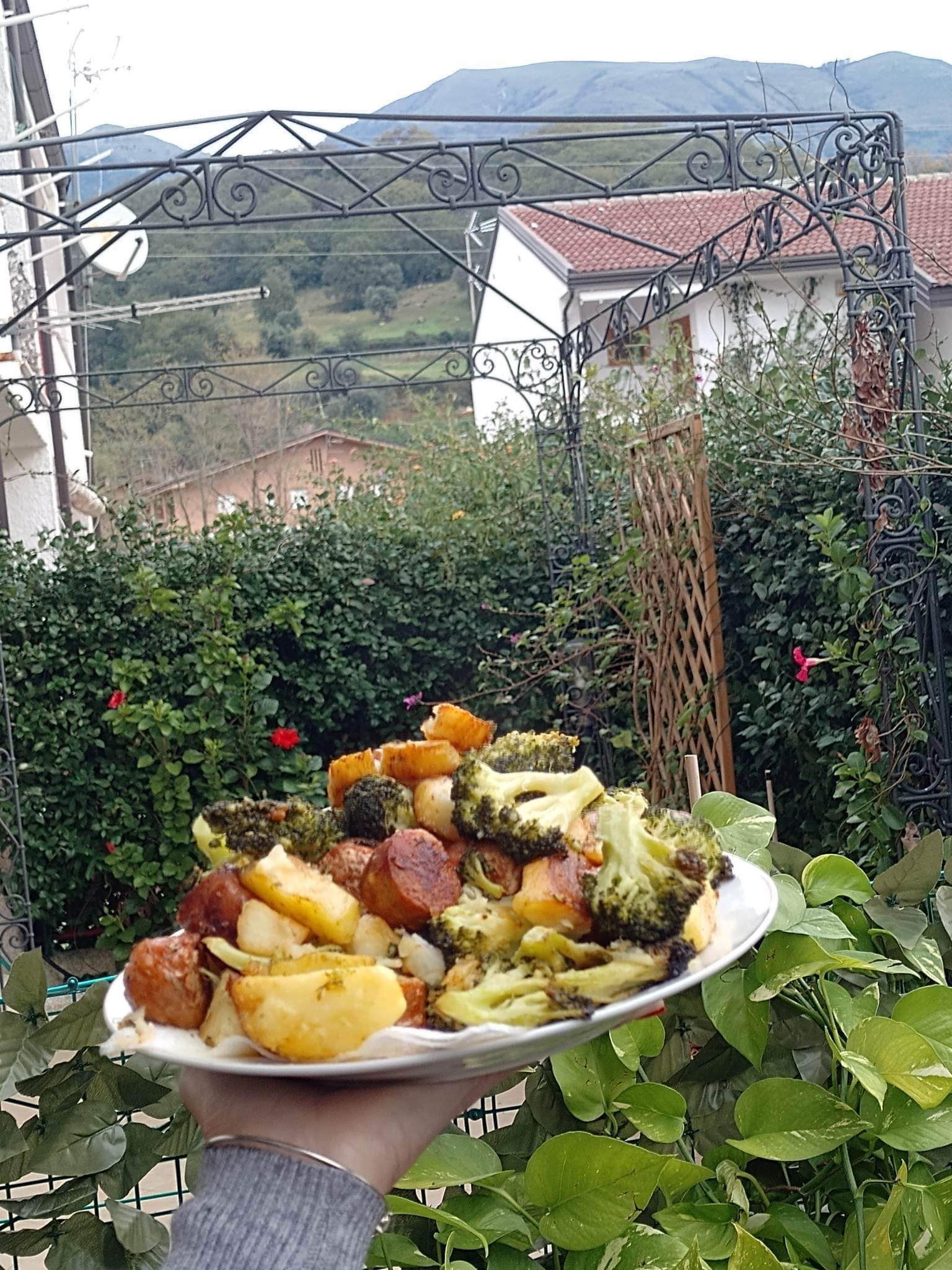 3° Classificato Social - FRITTURA DI PATATE, BROCCOLI E SALSICCIA (Pino Civitelli) Image